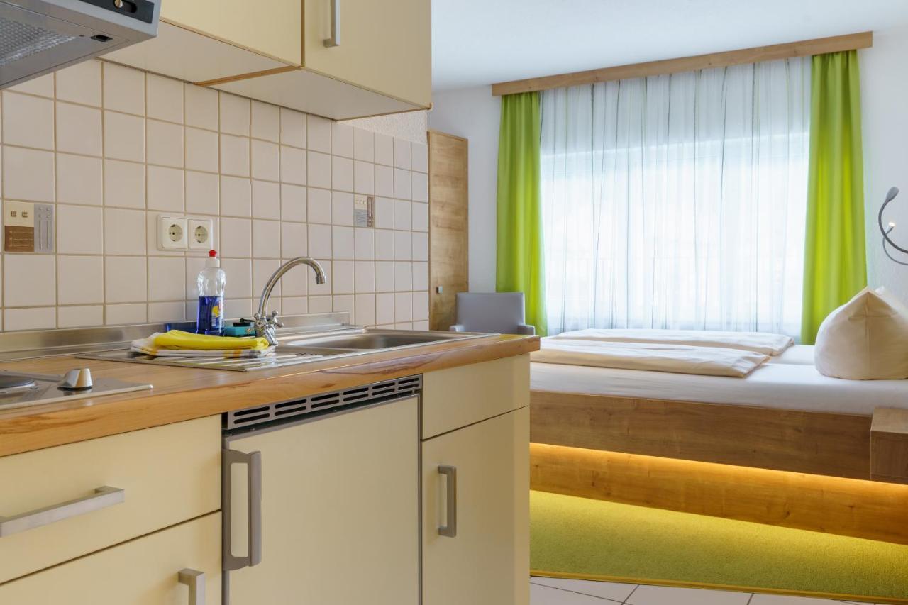 Hotel Rosenstein Heubach  Bagian luar foto