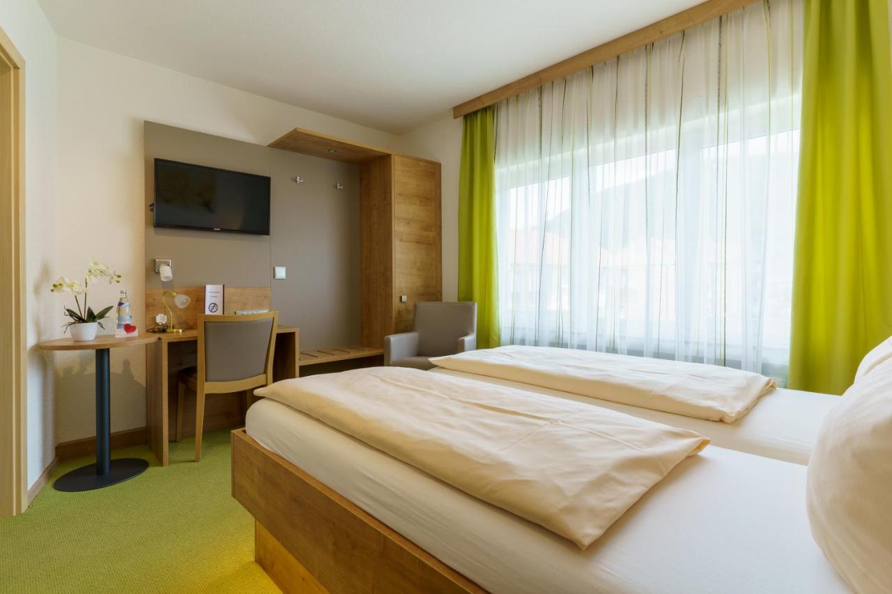 Hotel Rosenstein Heubach  Bagian luar foto