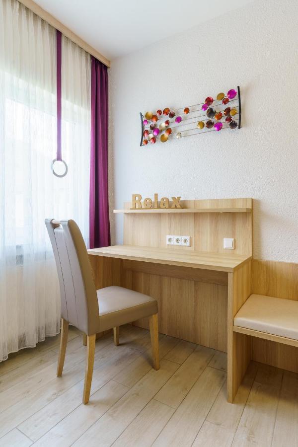 Hotel Rosenstein Heubach  Bagian luar foto