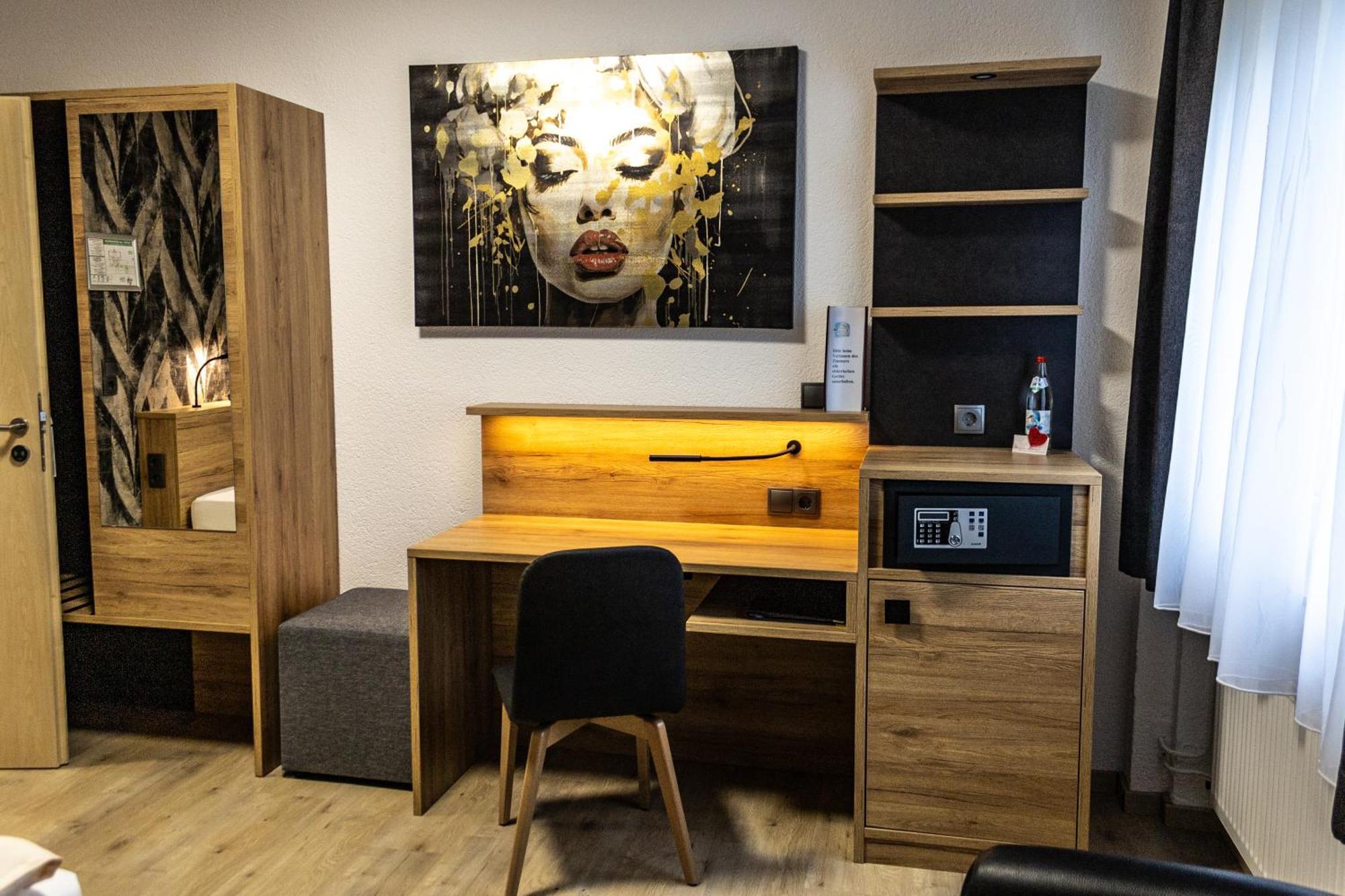 Hotel Rosenstein Heubach  Bagian luar foto